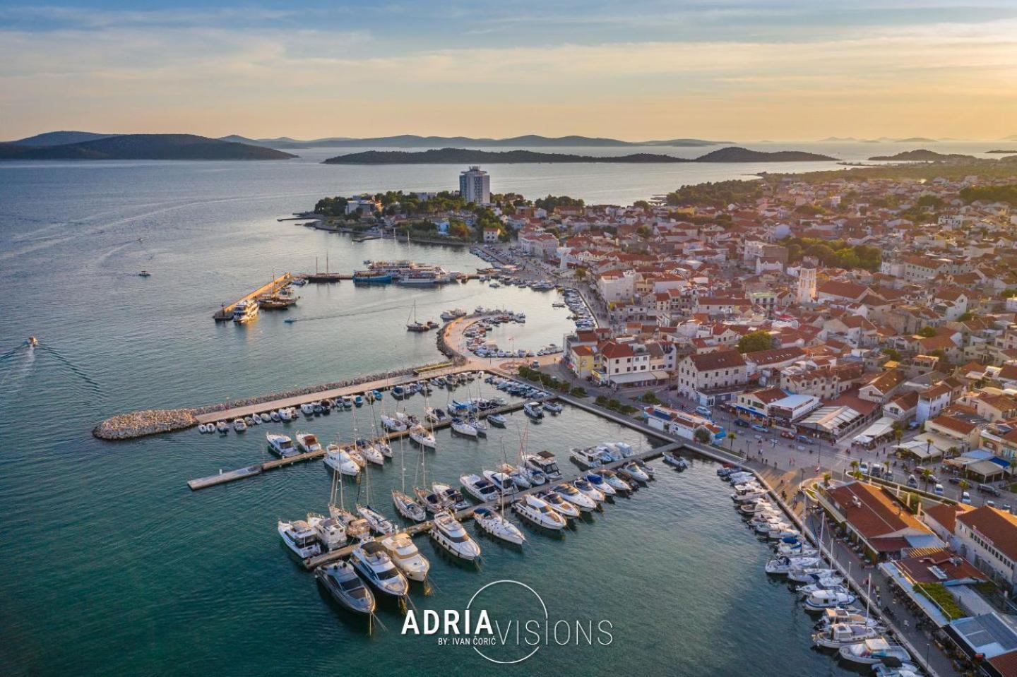 Refresh Boutique Suites - Central Point Vodice Exterior foto